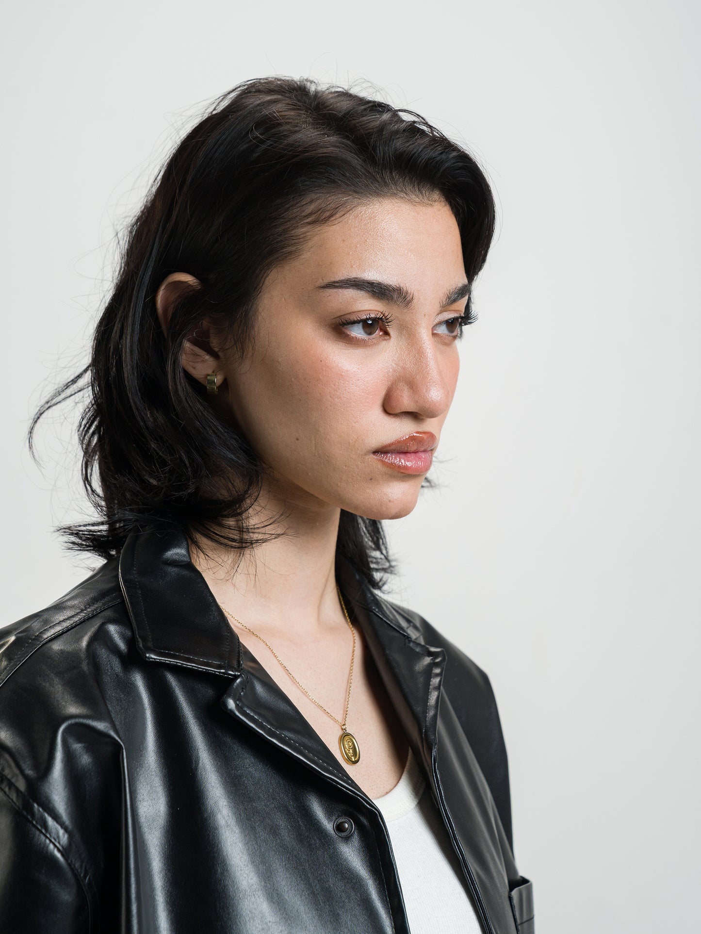 Over Sate Black Leather