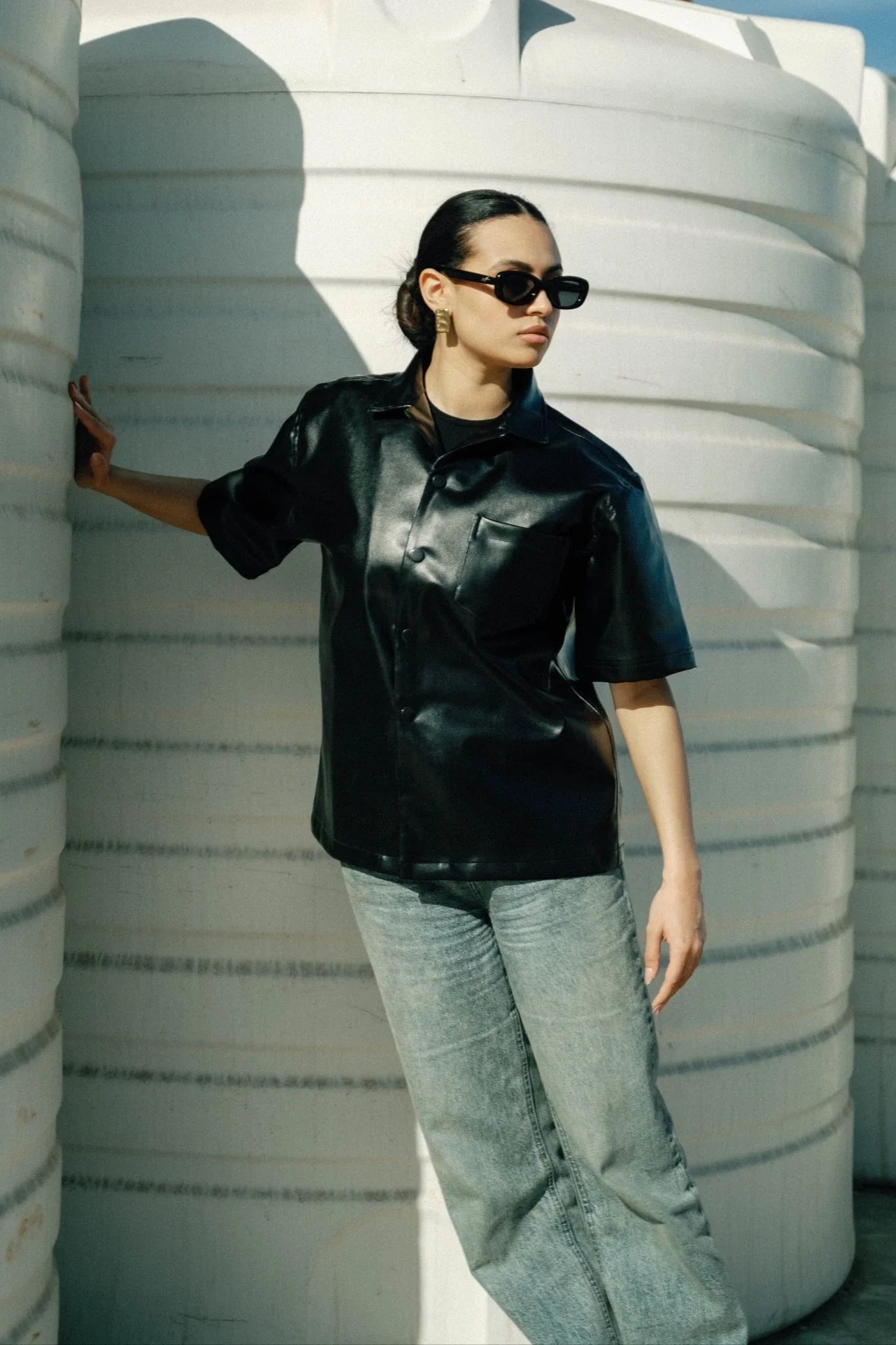 OVER STATE BLACK LEATHER - Ave Wear